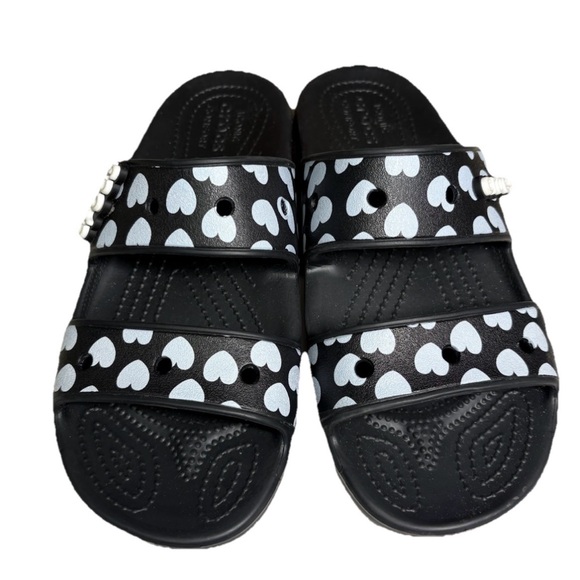 Crocs Slide Sandal Womens 8 Mens 6 Black &Blue Classic Heart Print Sandal NWOT - Picture 2 of 4